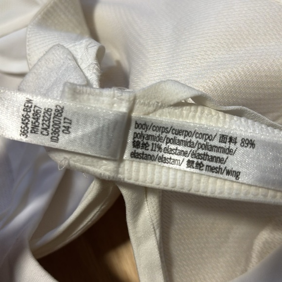 Victoria Sport Padded Racerback Sports Bra - Picture 4 of 6